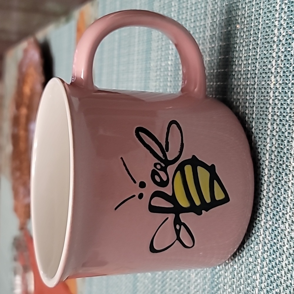 Mug, Pink with Bee, 16oz